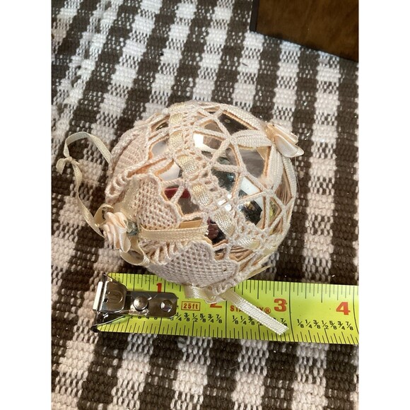 Vintage Alderbrook Lace Covered Silver Glass Christmas Ball Ornaments Set Of 7 - Picture 15 of 15